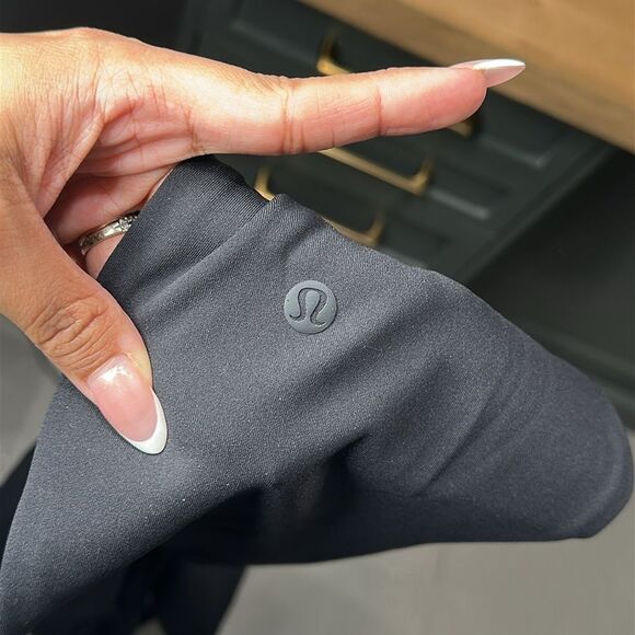 Lululemon On The Fly Pant *28" - Black size 4 - Picture 11 of 12